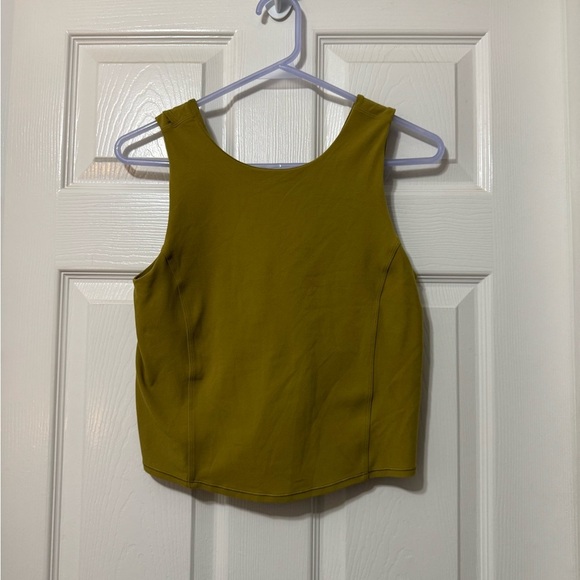 lululemon athletica Tops - Lululemon nulu twist back yoga tank top size 8 euc